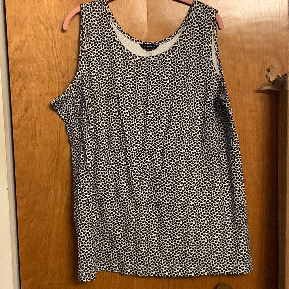 Lands End black and white tear print tank top, size 20W-22W